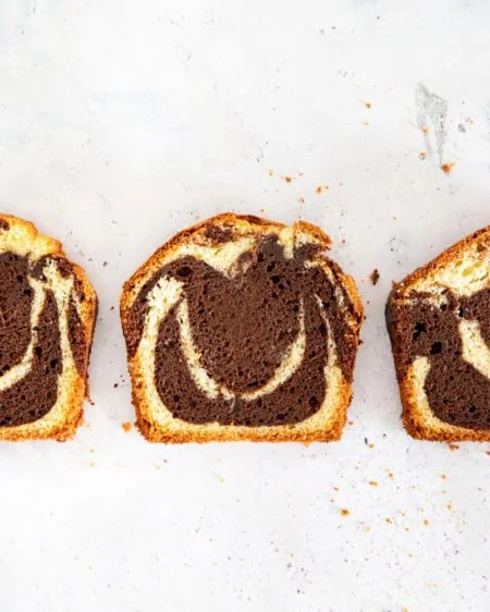 La recette simple et rapide du cake marbré super moelleux !