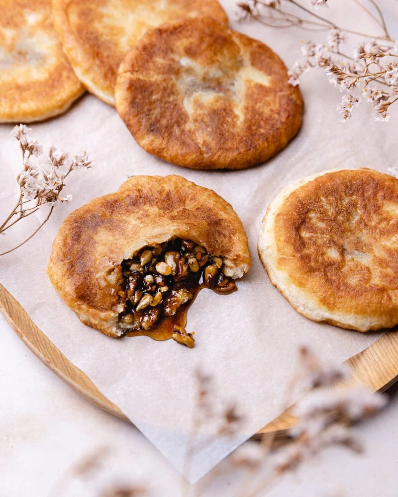 Hotteok, les délicieux pancakes sucrés de la street food coréenne !