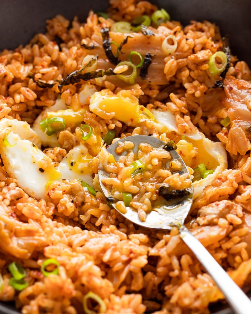 Poêle de riz sauté au kimchi coréen
