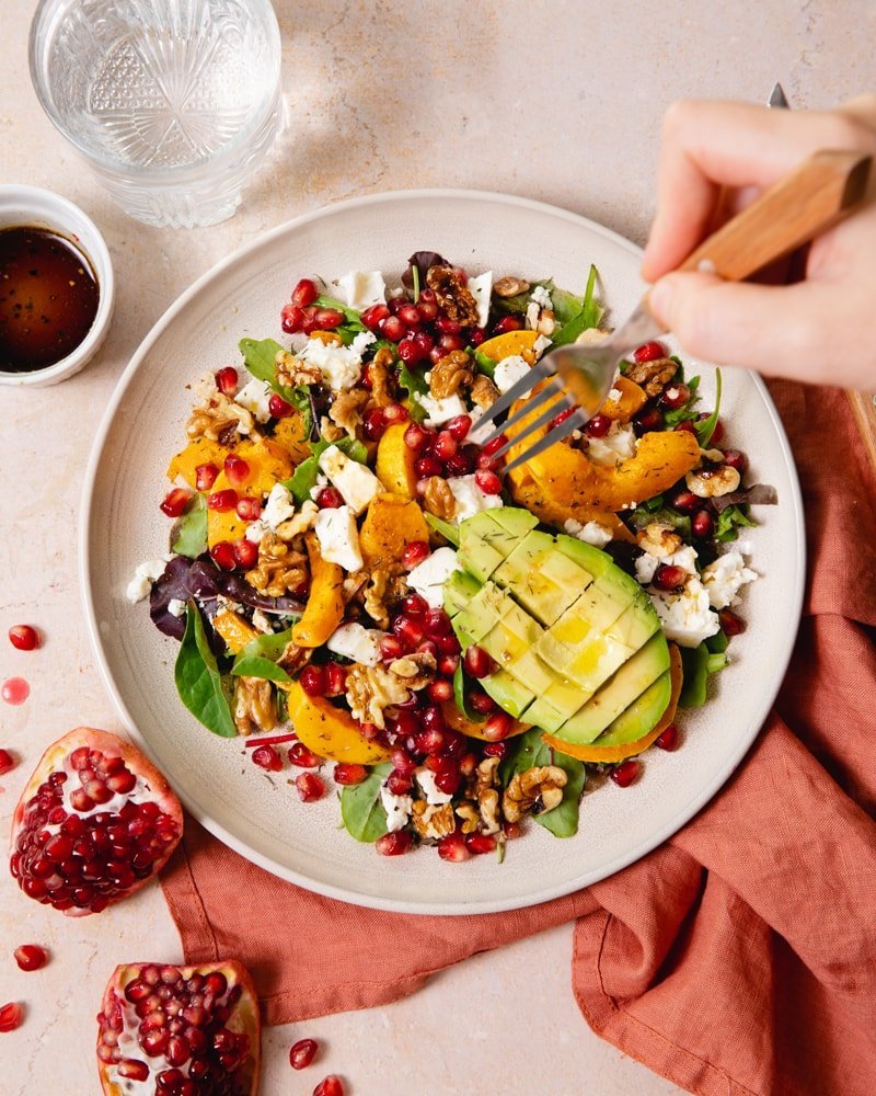 Assiette de salade au butternut rôti