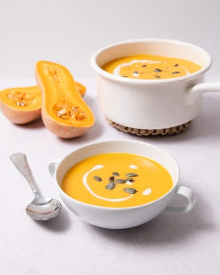 Découvrez la soupe crémeuse au butternut et lait de coco !