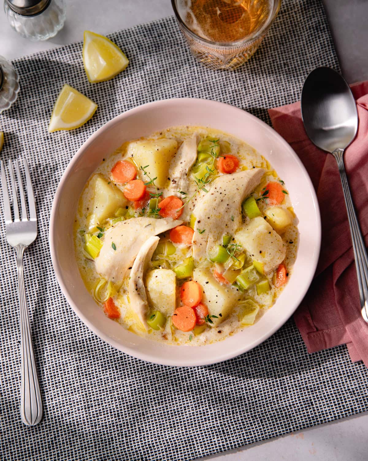 Assiette de waterzooi à la gantoise maison