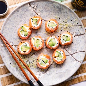 Les roulés de saumon fumé à l&rsquo;avocat et au fromage blanc !