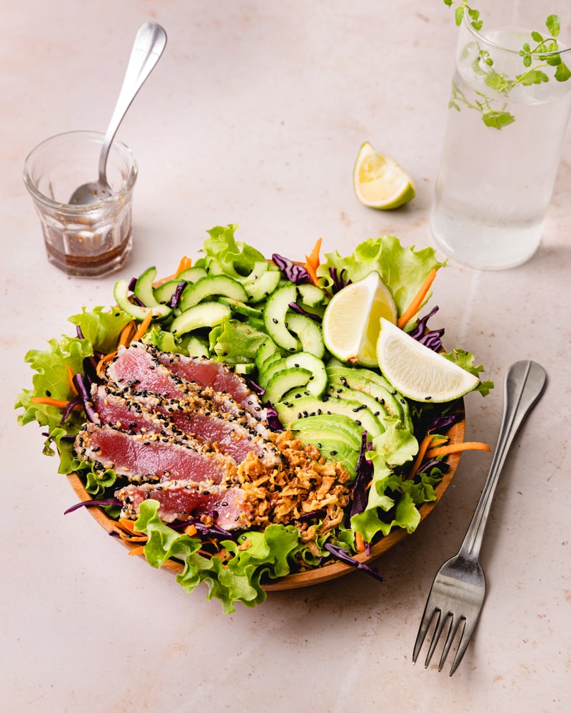 Assiette de salade ahi tuna