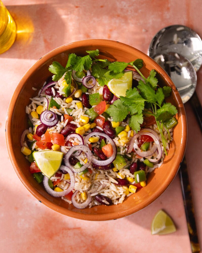 La salade de riz mexicaine ultra fraîche pour les BBQ d’été !