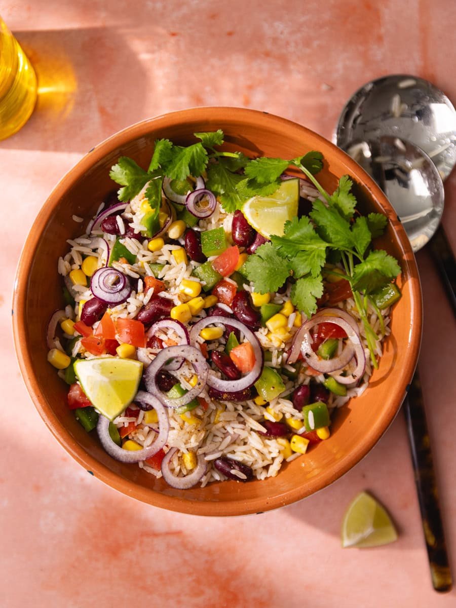 La salade de riz mexicaine ultra fraîche pour les BBQ d’été !