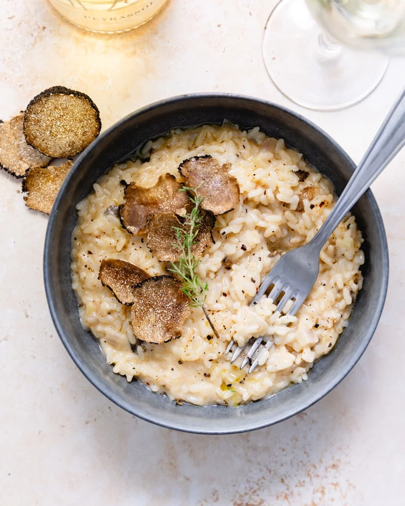 Le top 10 des meilleures recettes de risotto à tester absolument ! 10 Assiette de risotto à la truffe noire