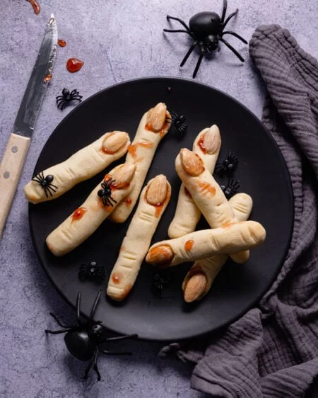 Les biscuits « doigts de sorcière », la recette spooky d’Halloween !