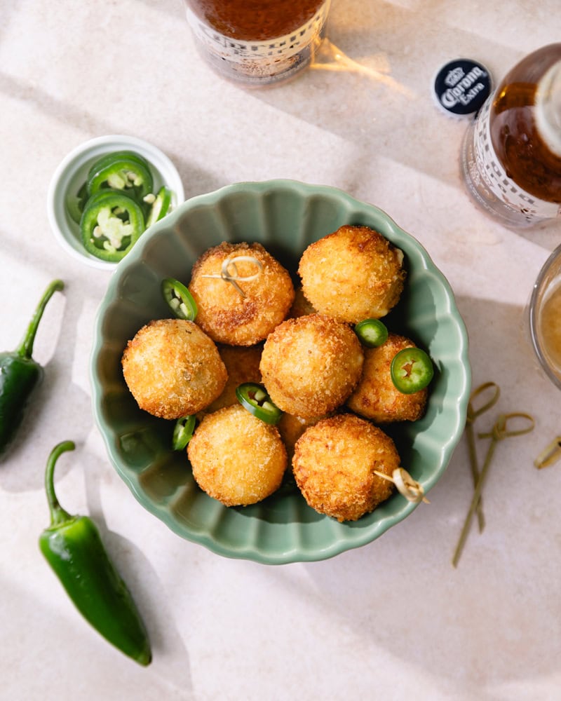 Plat apéro de chili cheese nuggets maison