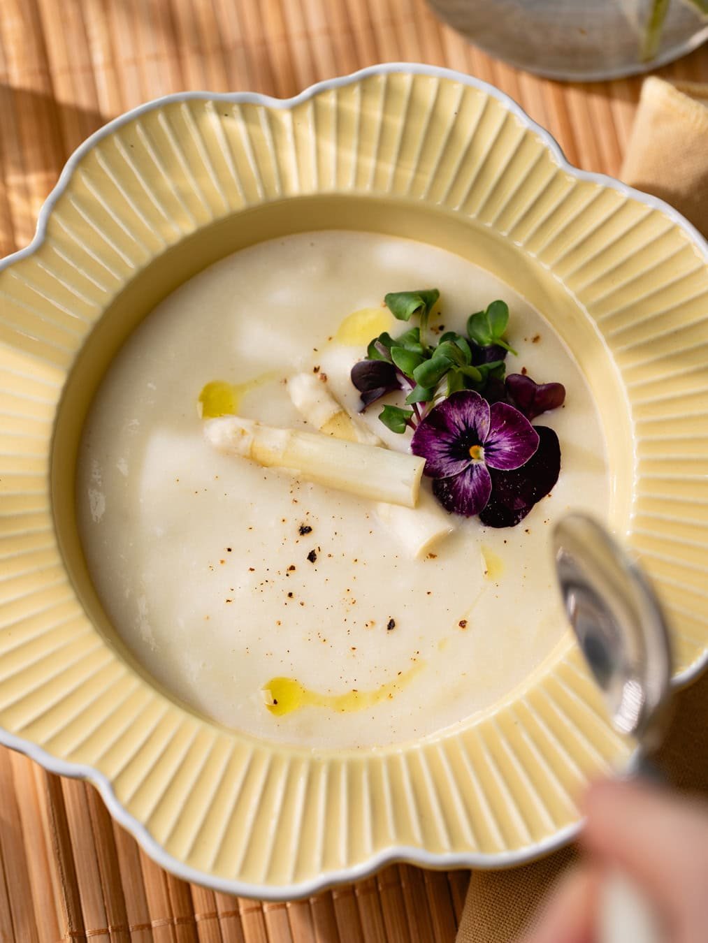 Le velouté d’asperges blanches, un incontournable du printemps !