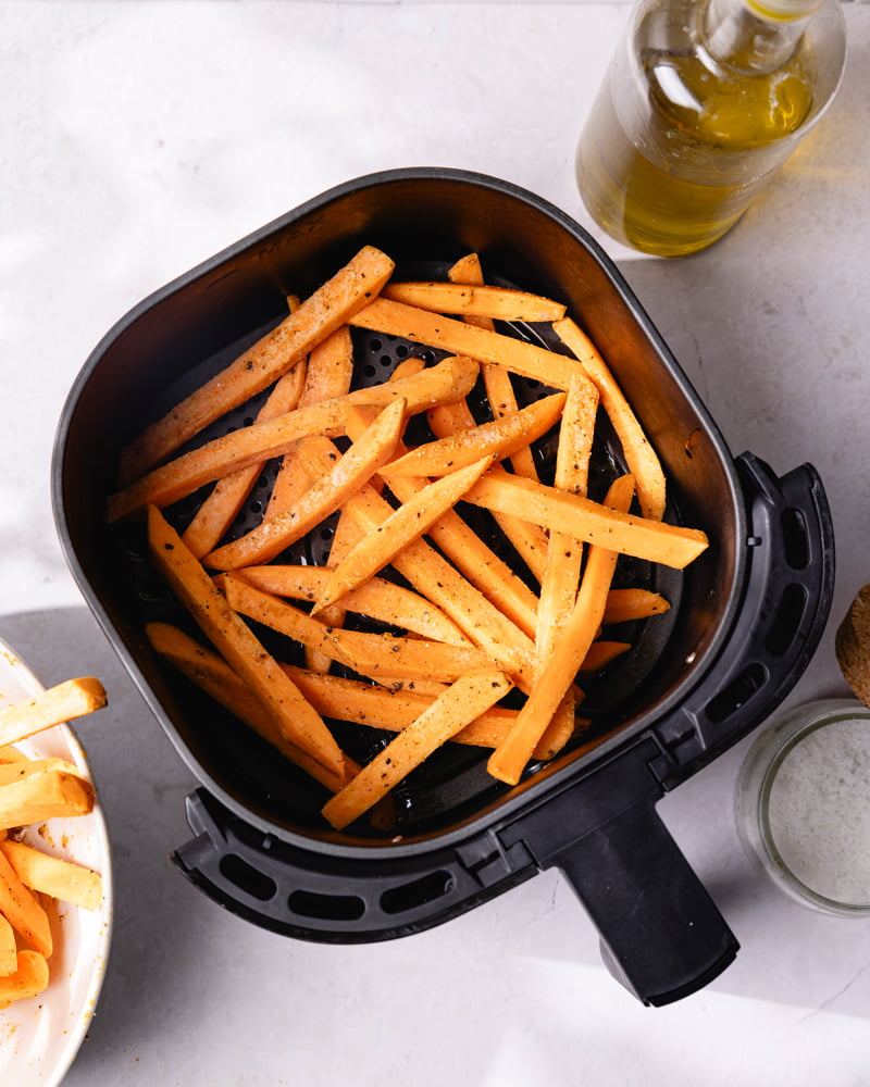 Frites de patates douces dans un AirFryer