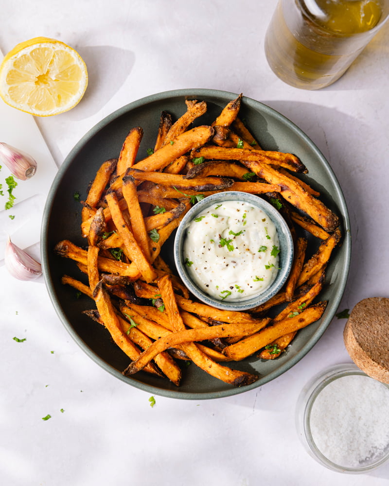 Comment faire des frites de patate douce bien croquantes au airfryer ?