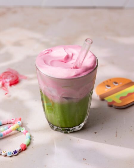 La recette TikTok virale et aesthetic du pink foam matcha !