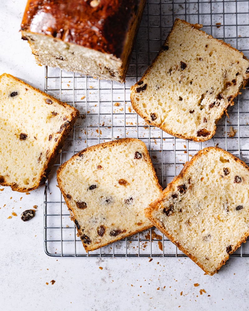 Le cramique, la star des brioches belges aux raisins secs !