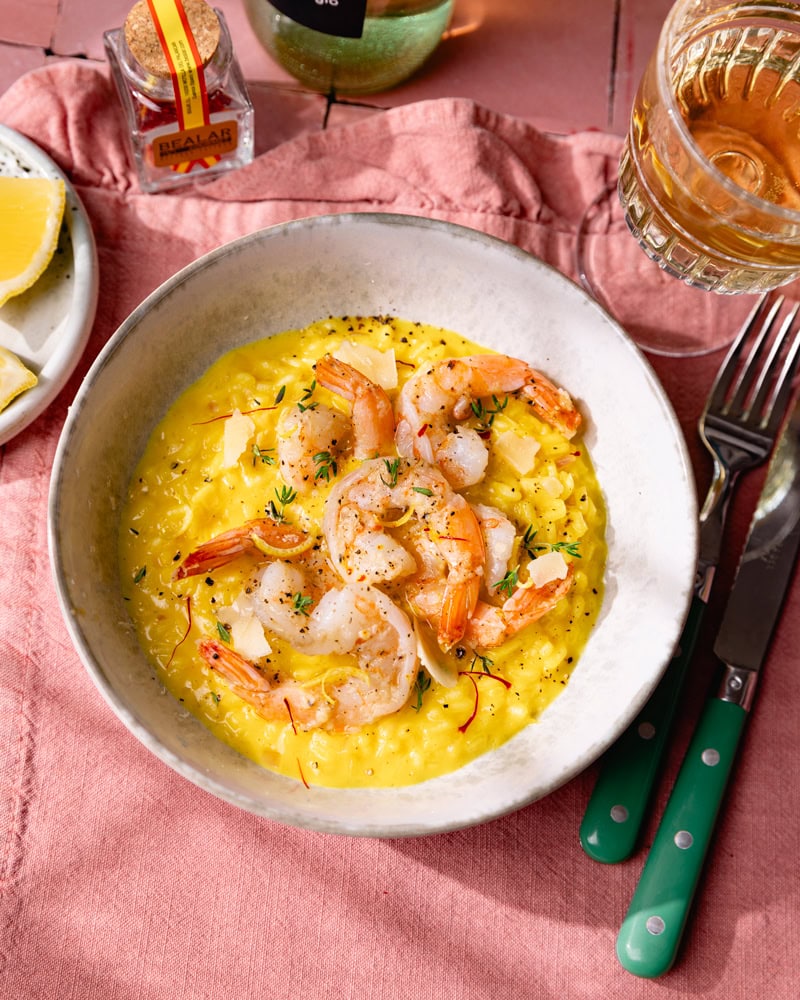 Bol de risotto safran et crevettes