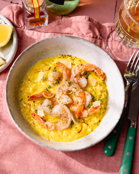 Le risotto au safran et crevettes, la recette d’un dîner gourmand !