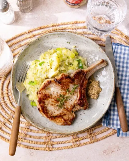 Le stoemp de poireaux et côtes de porc : simple, rapide et bon !