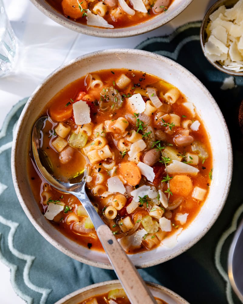 Bol de minestrone italienne version hivernale