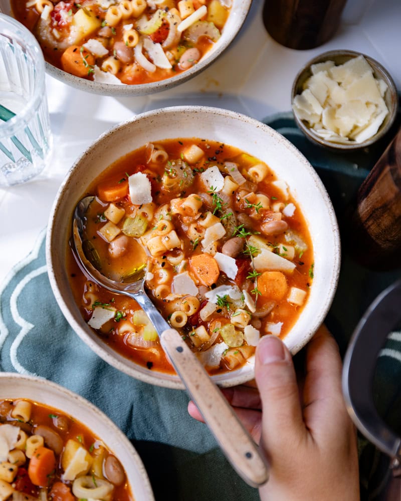 Bol de minestrone italienne version hivernale