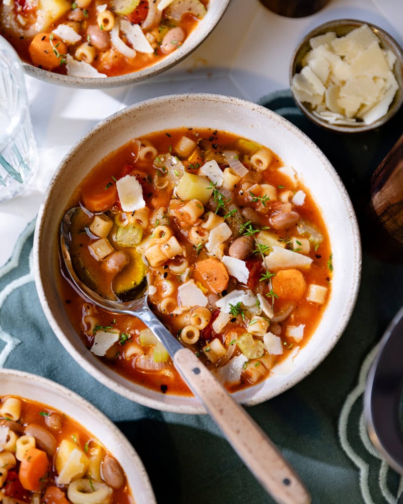 Bol de minestrone italienne version hivernale