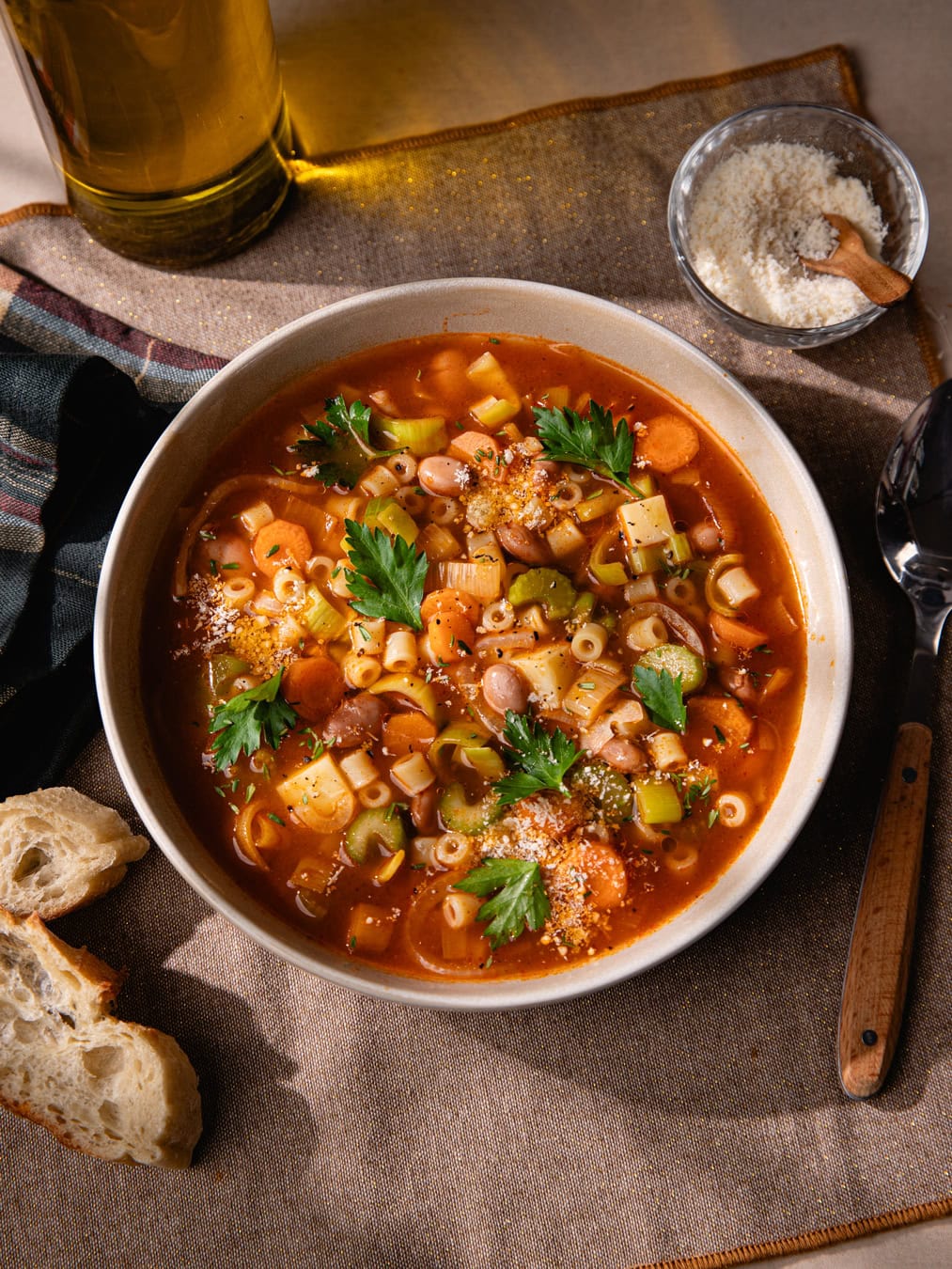 Bol de minestrone italienne version hivernale