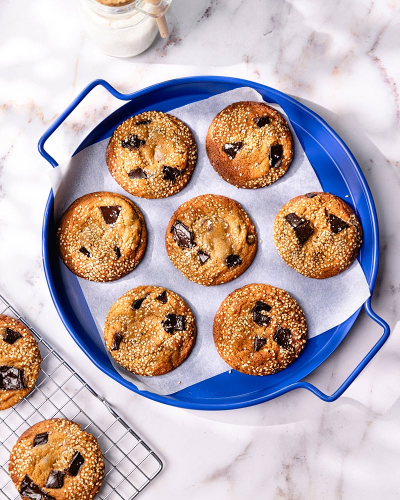 Les cookies umami au miso, sésame et chocolat noir