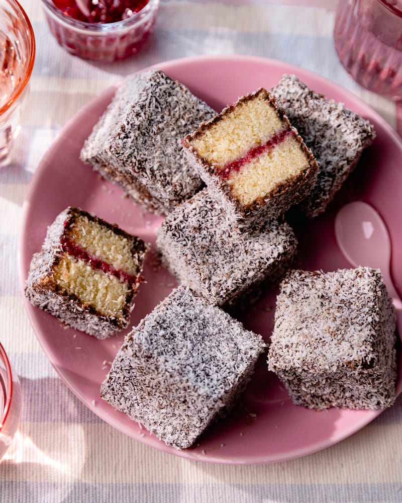 Les lamingtons à la confiture : l’Australie au bout des doigts ! 4 Les lamingtons australiens à la confiture de framboise