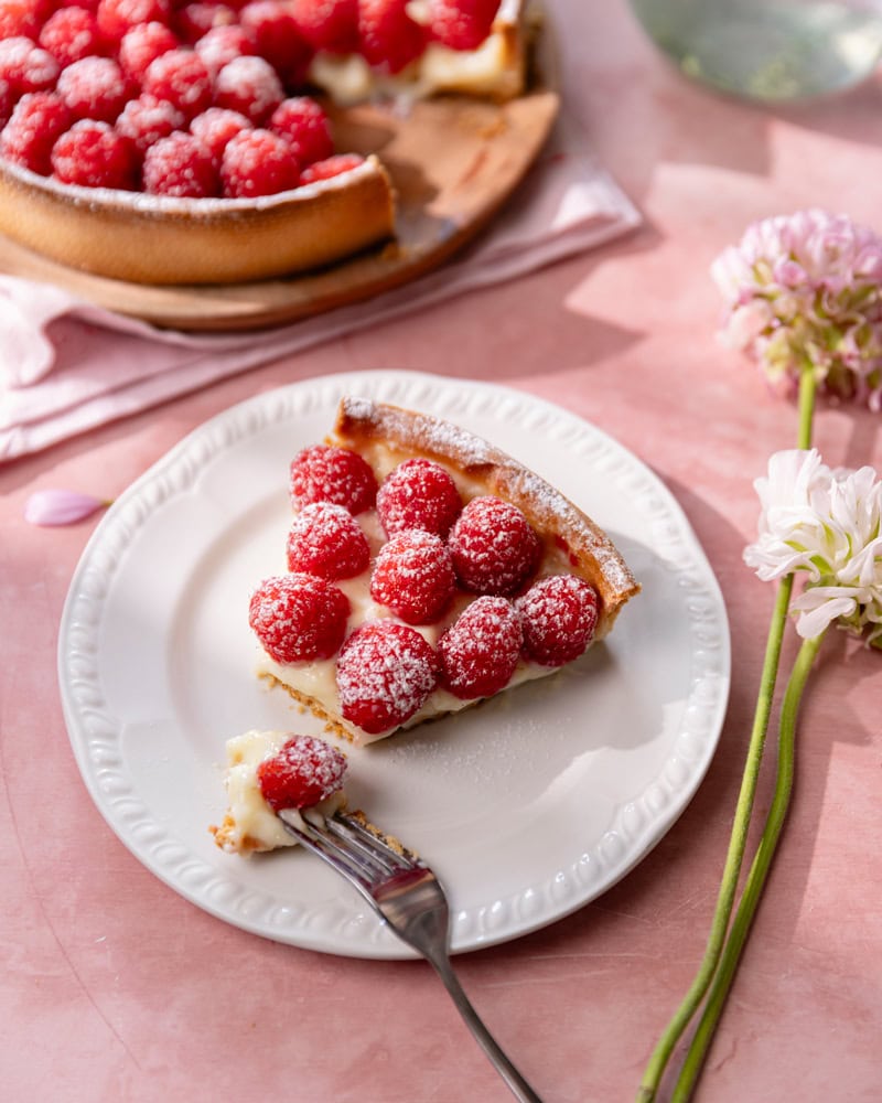La salade printanière de feuilles d'épinard, feta panée et myrtilles ! 2 La tarte aux framboises