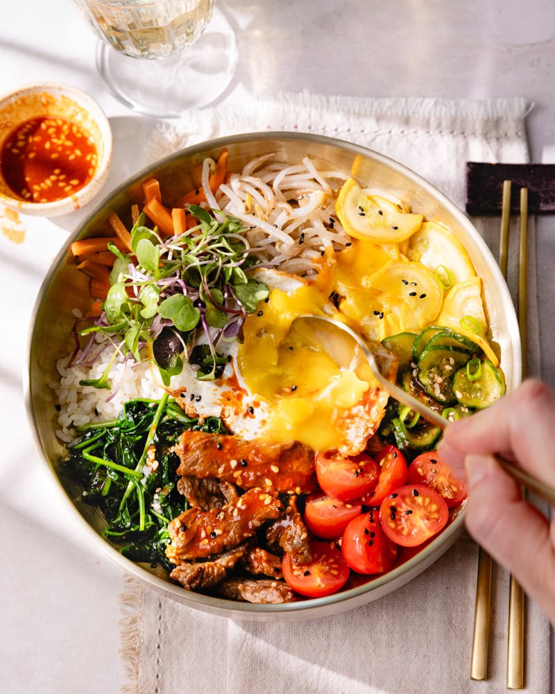 Le bibimbap d’été : une variation de saison du classique coréen ! 6 Bol de bibimbap aux légumes d'été