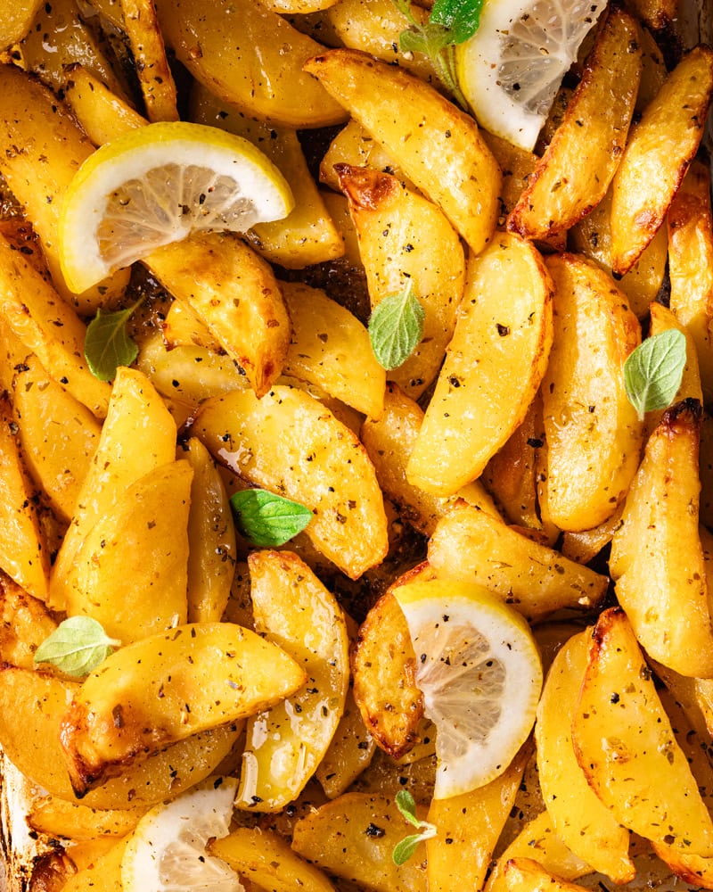 Les pommes de terre grecques au citron, un classique du barbecue ! 4 Les pommes de terre grecques au citron cuites au four