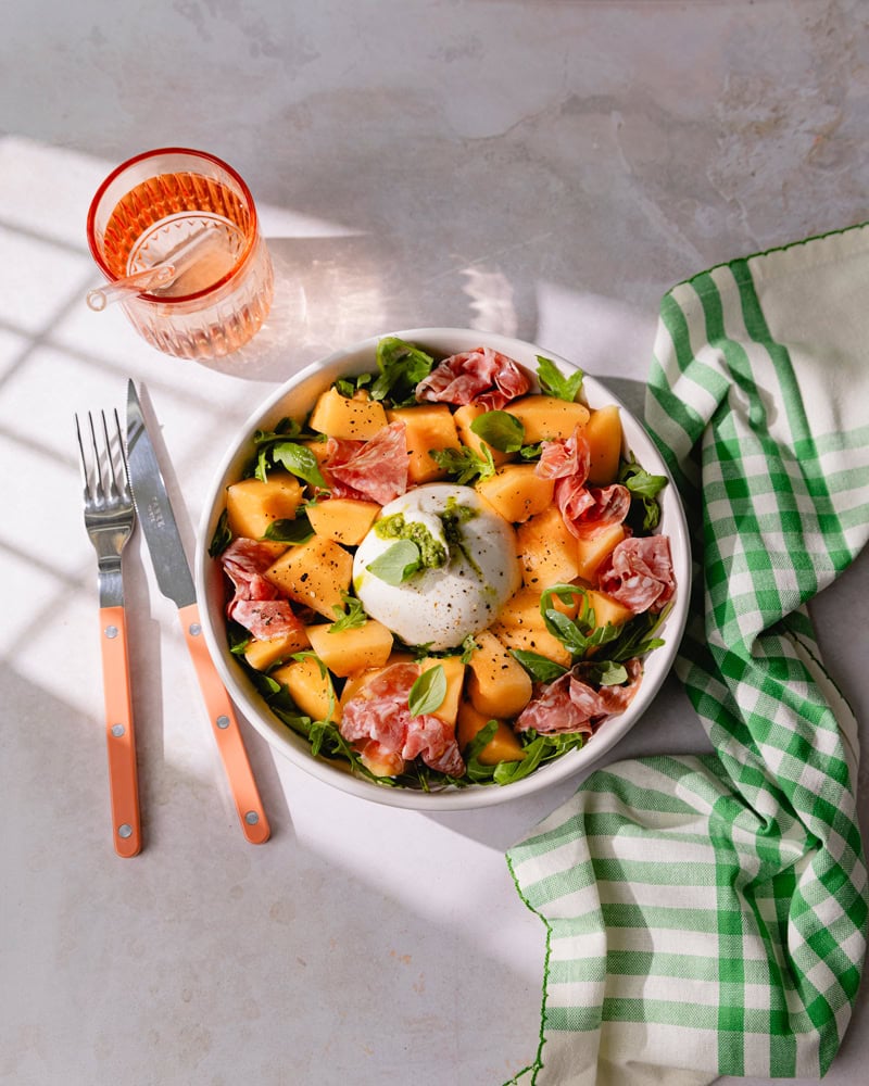 La salade melon et burrata farcie au pesto : le plat frais de l’été ! 5 La salade melon et burrata farcie au pesto