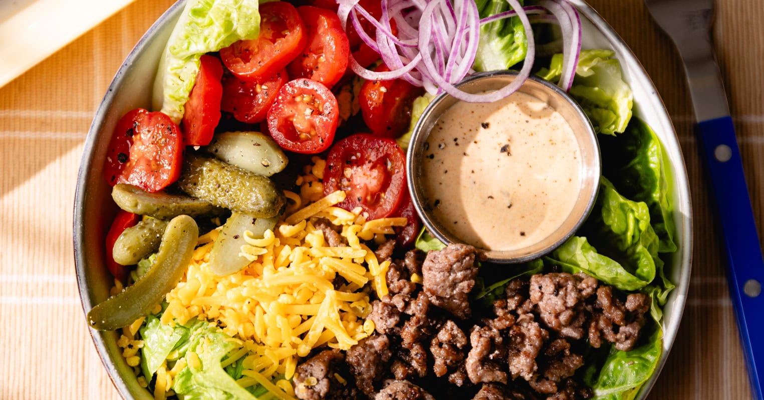 La salade façon burger qui a tout d’un Big Mac (du Mc Do) ! 5 La salade comme un Big Mac du Mc Do (mais faite maison avec des bons ingrédients)