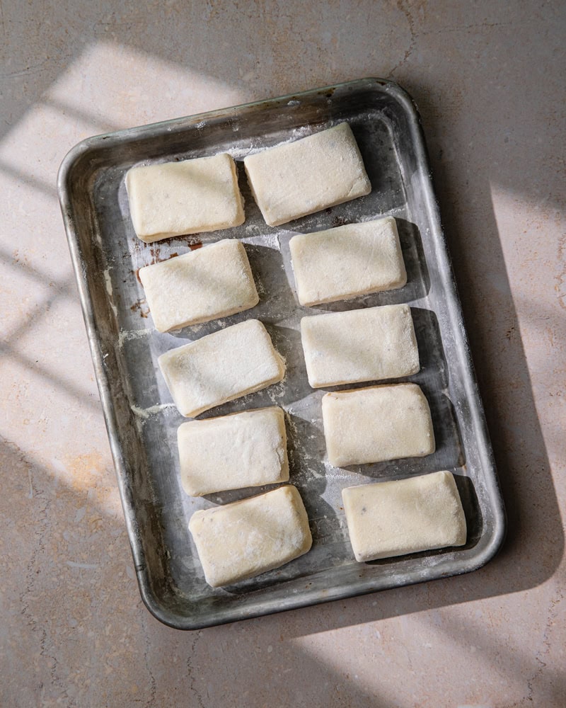 Fondus au parmesan, la croquette de fromage à tomber par terre ! 6 Les fondus au parmesan (croquettes de fromage) avant cuisson
