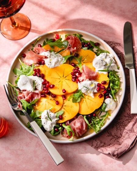 La salade d’hiver : burrata, kaki, grenade et jambon italien !