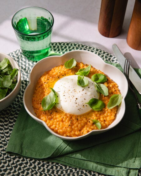 Le couscous perlé à la crème de poivrons rôtis et burrata crémeuse !