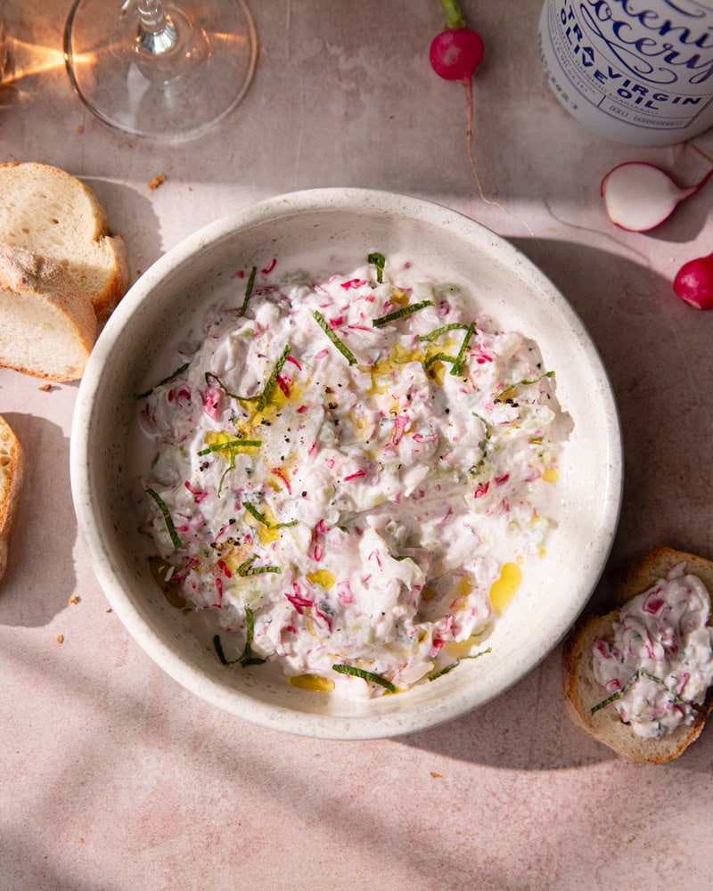 Ajo blanco : la soupe froide andalouse que vous allez surkiffer ! 6 Assiette apéro de tzatziki au radis rose (revisité)