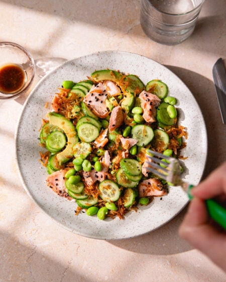 La crispy rice salade au saumon qui cartonne !