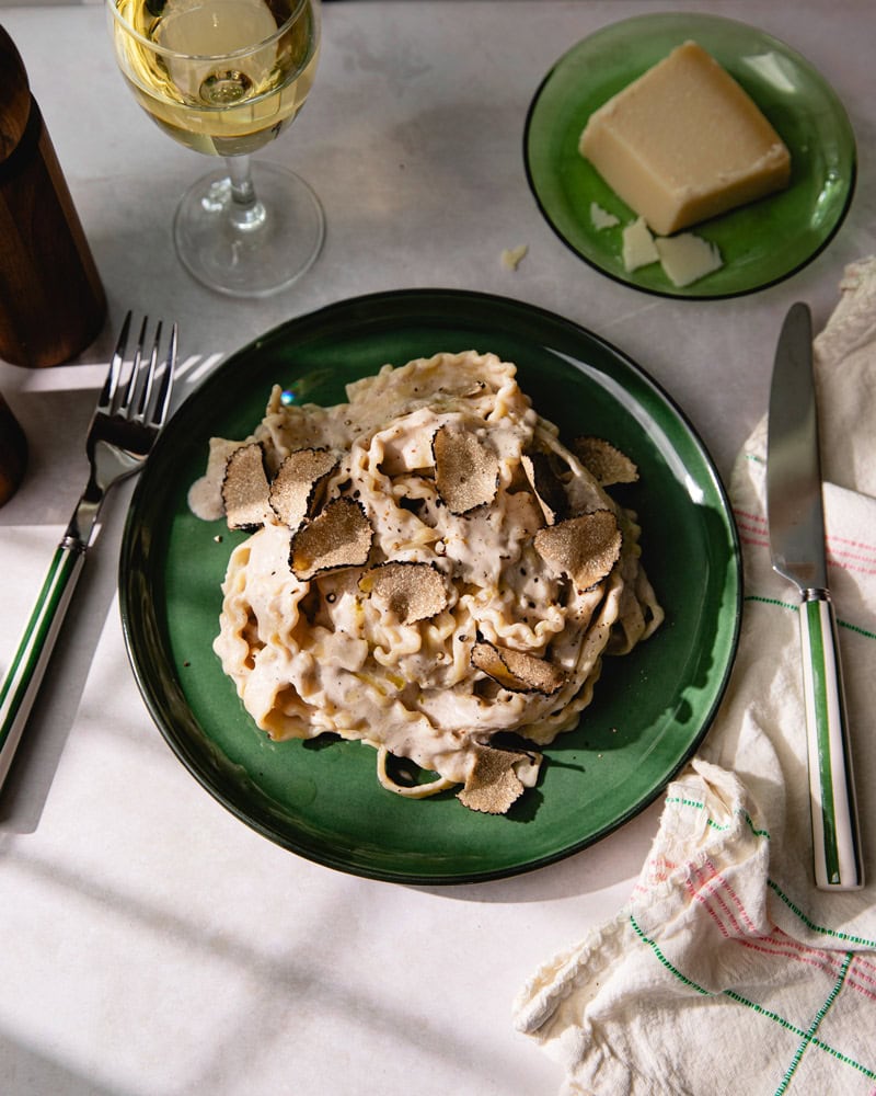 Assiette de pâtes à la truffe comme chez Big Mamma