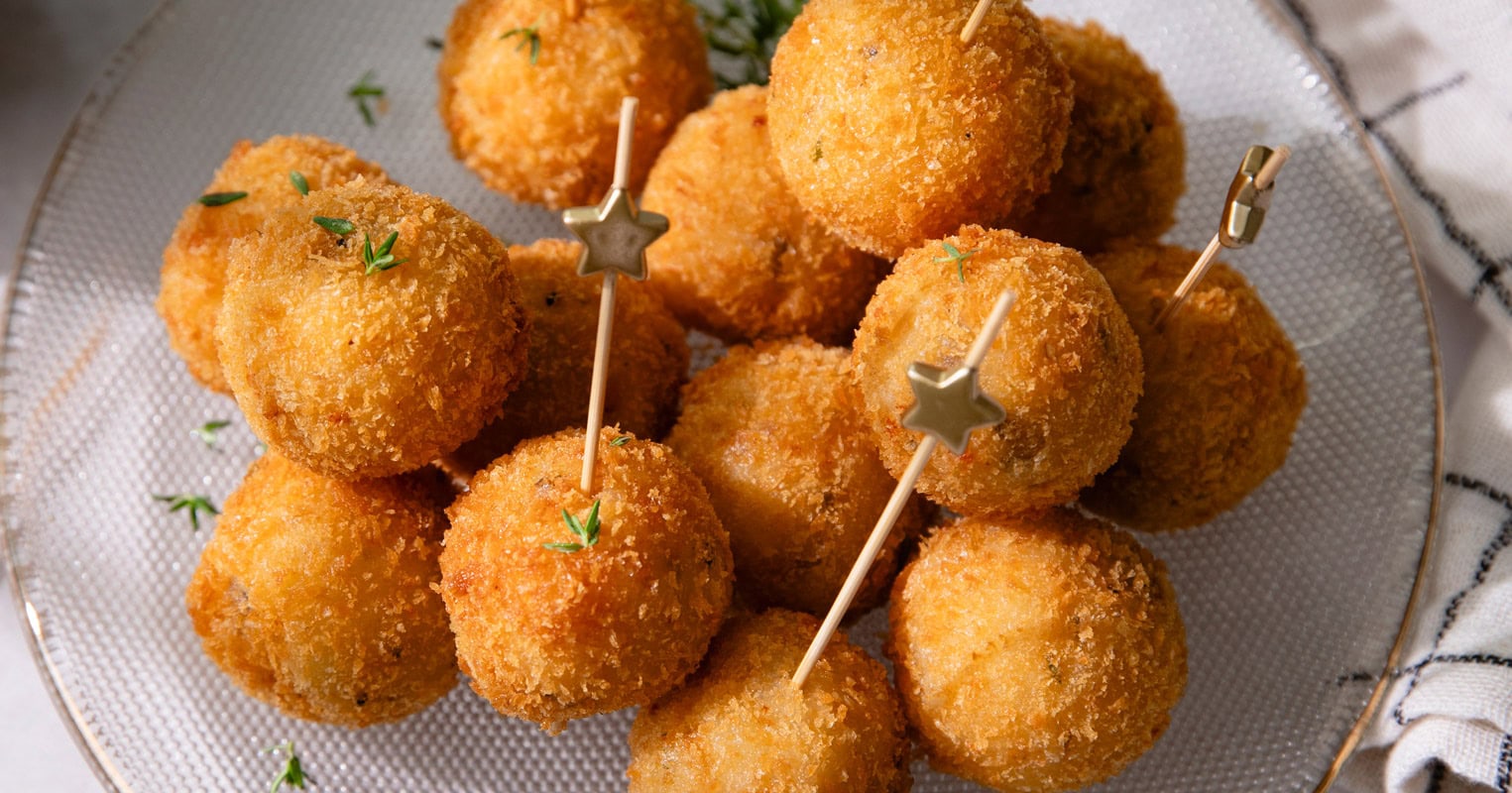 Assiette de mini arancini à la truffe (finger food pour apéro)