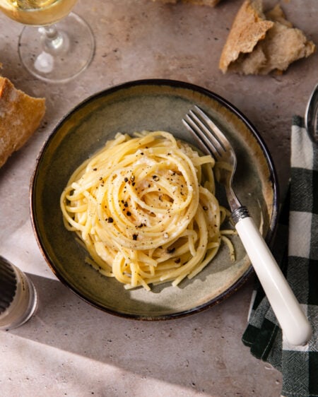 Les pâtes cacio e pepe, la recette romaine authentique !