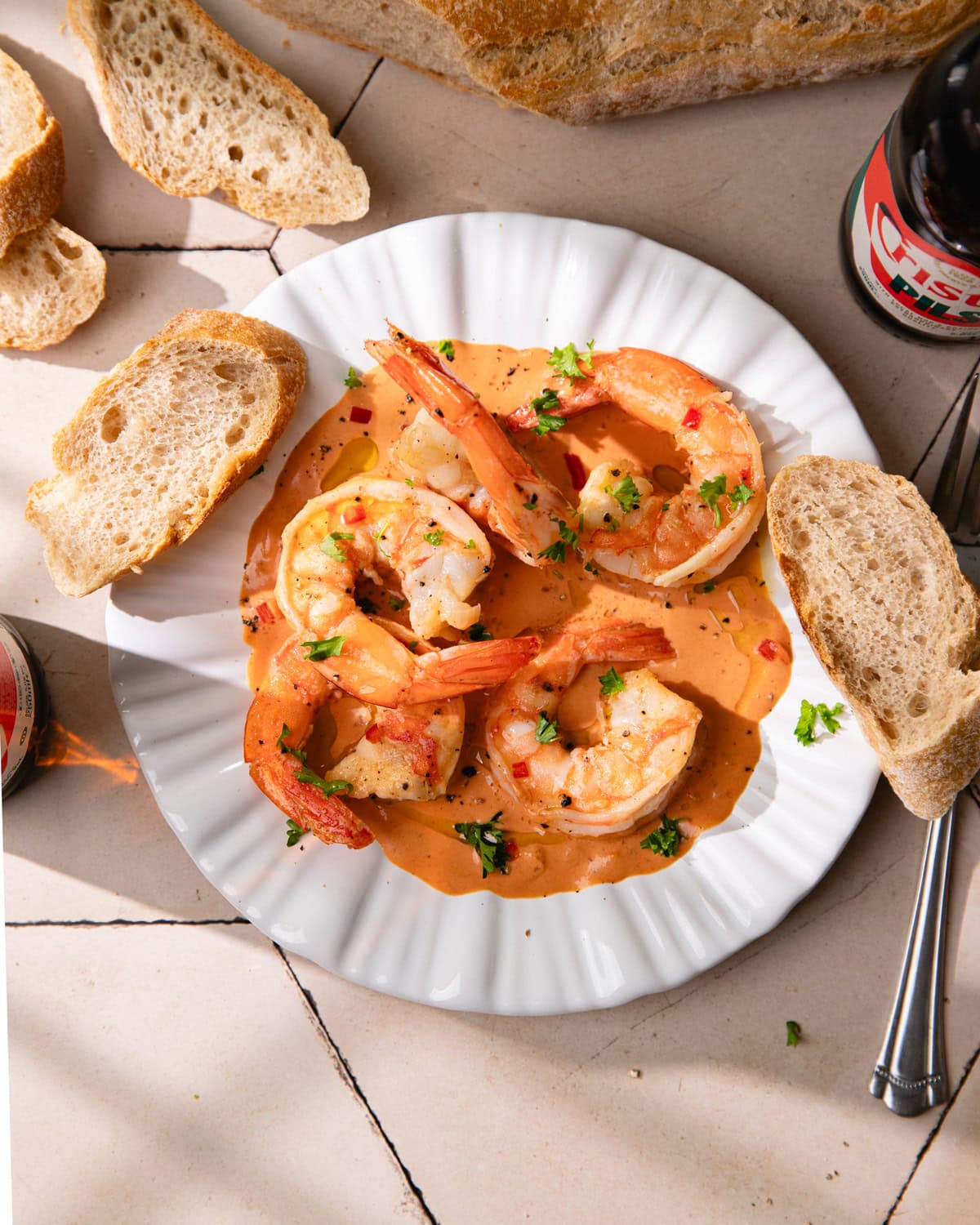 Scampis à la diable, la recette belge piquante qui met le feu ! 3 Assiette de scampis à la diable