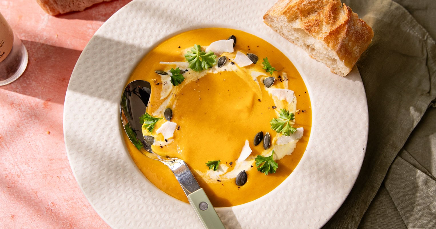 Le bol de soupe carottes-curcuma-gingembre