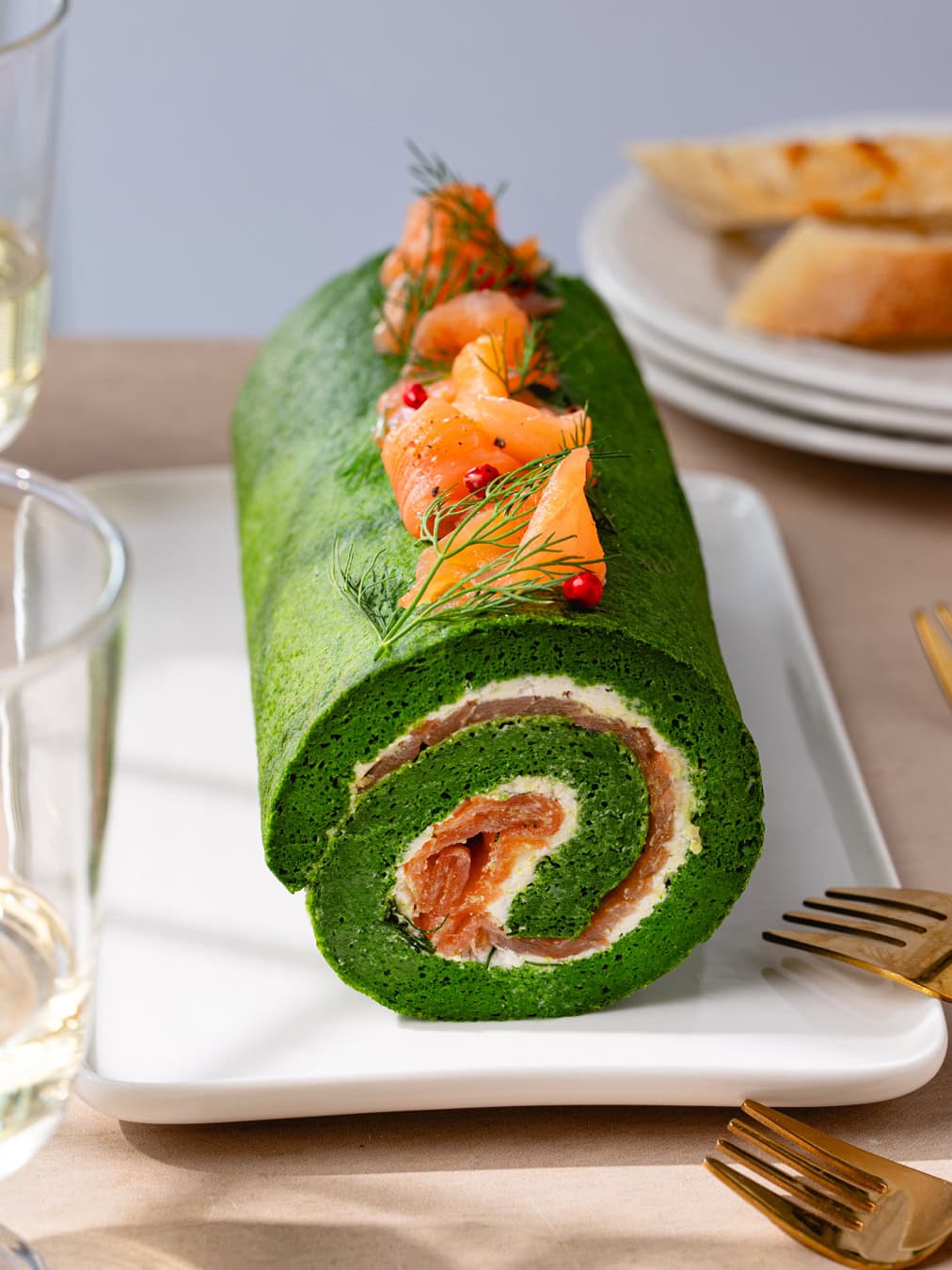 La bûche de Noël salée (fromage fouetté, saumon et épinards)