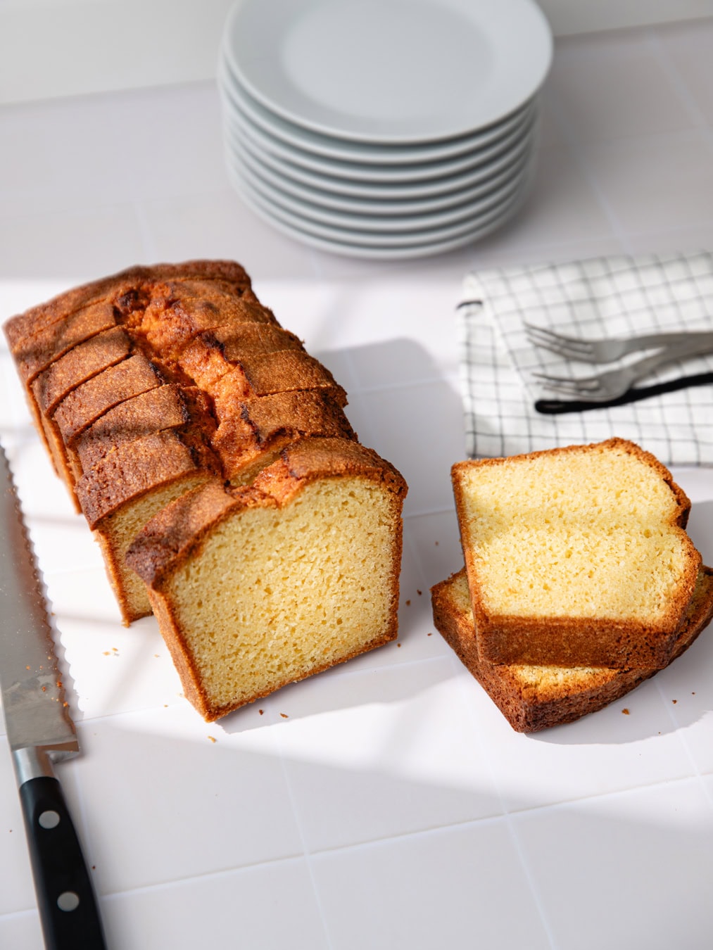 Cake quatre-quarts tranché