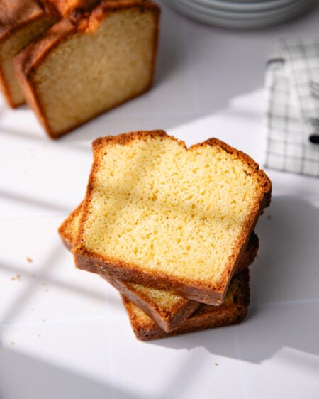 Gâteau quatre-quarts super moelleux : la recette incontournable !