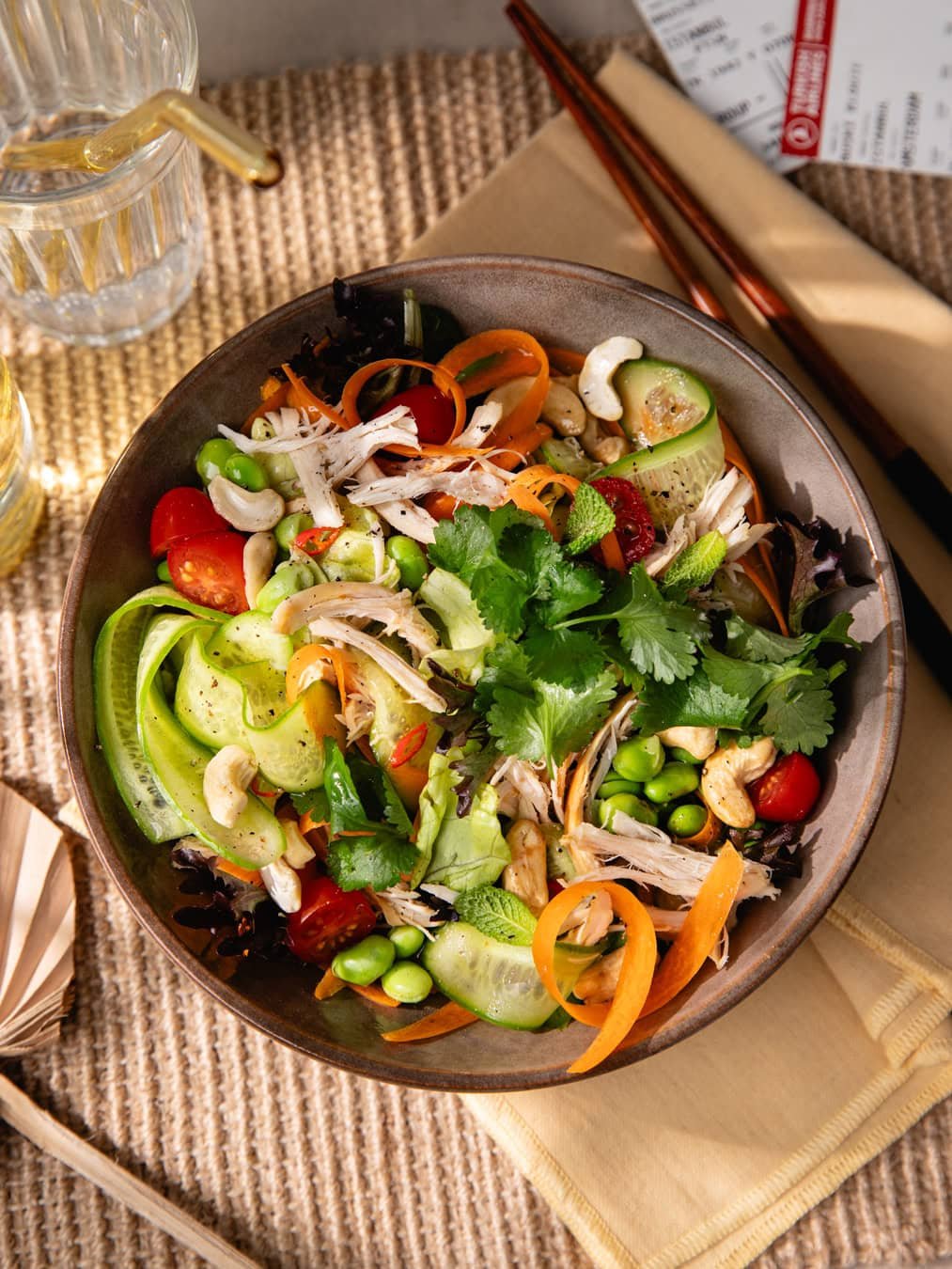 La salade à la thaïlandaise au poulet