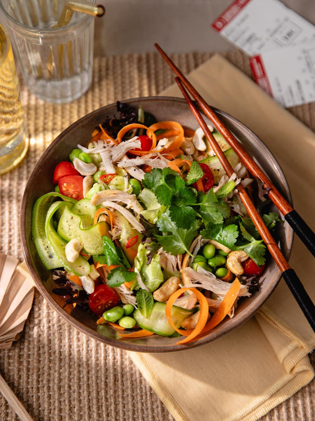 La salade à la thaïlandaise au poulet